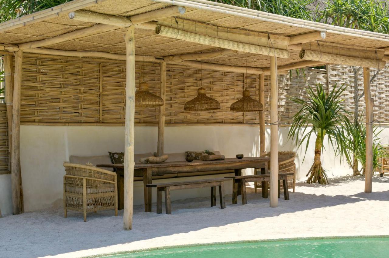 The Cabins Sandy Bay Nusa Lembongan Exterior foto
